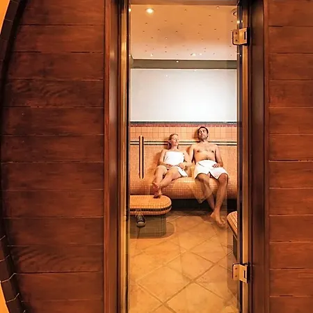 Neustifter Hotell 4*