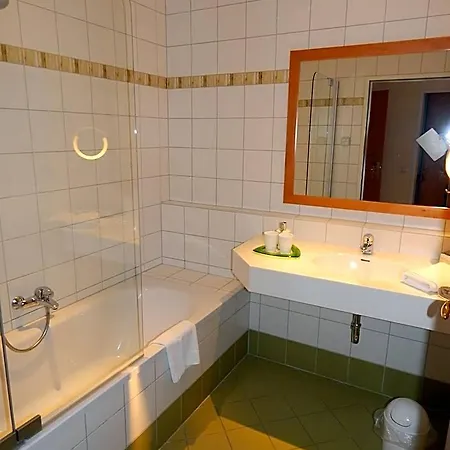Hotell Neustifter 4*