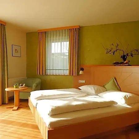 Neustifter 4* Poysdorf