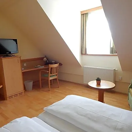 Neustifter 4* Poysdorf