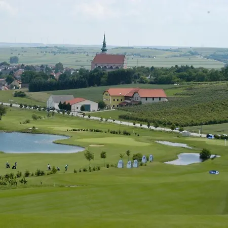 Neustifter 4* Poysdorf