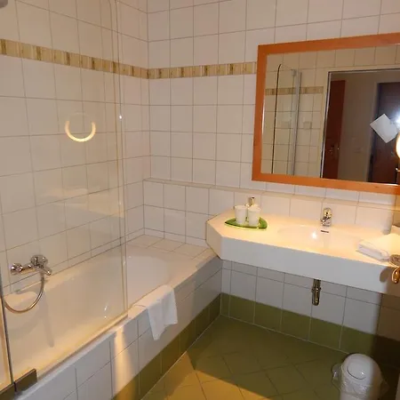 Ξενοδοχείο Neustifter 4*