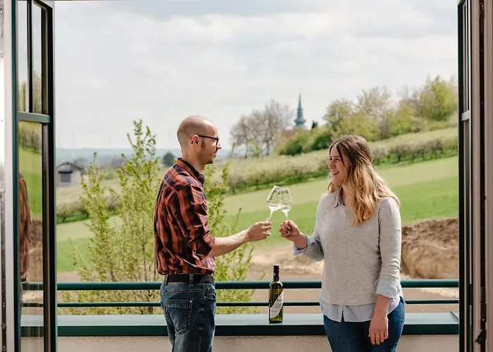 Neustifter 4* פויסדורף