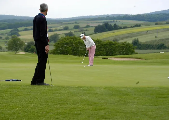 מלון Neustifter פויסדורף