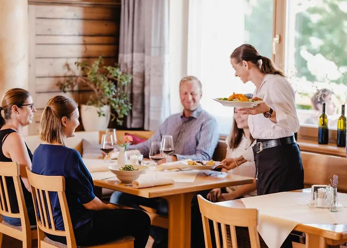 Neustifter מלון פויסדורף